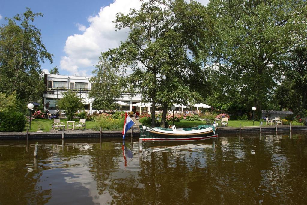 Restaurant-Hotel De Watergeus Noorden Exteriér fotografie